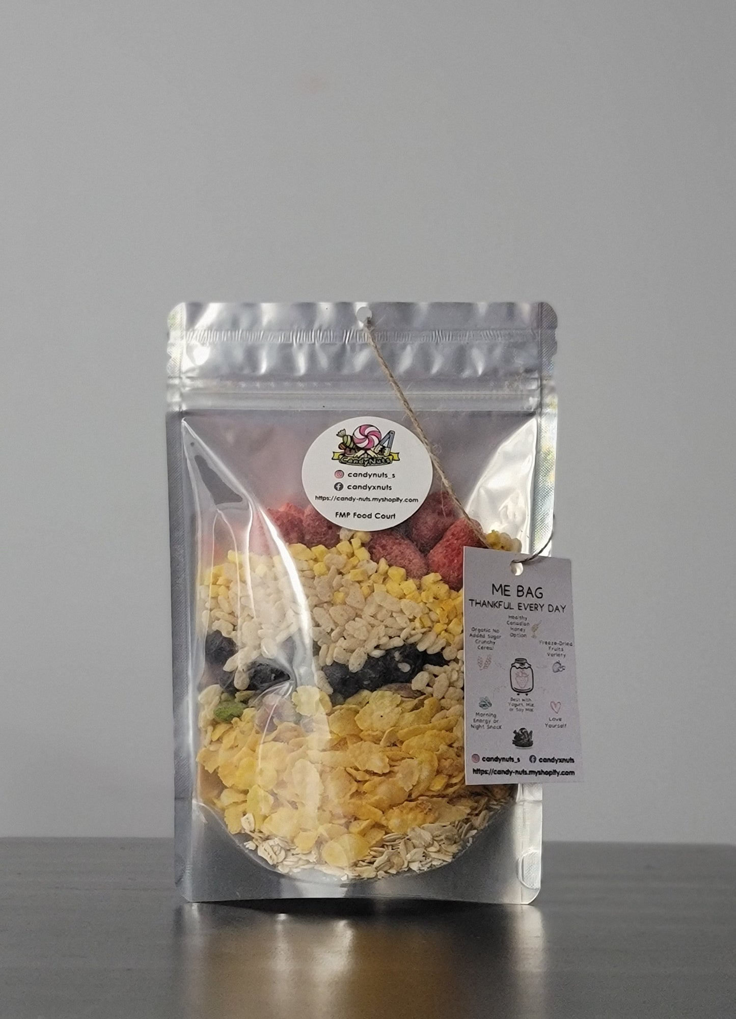 Me Bag No.1 Pistachios - Organic No Added Sugar Cereal with Freeze Dried Fruits & Honey Packs