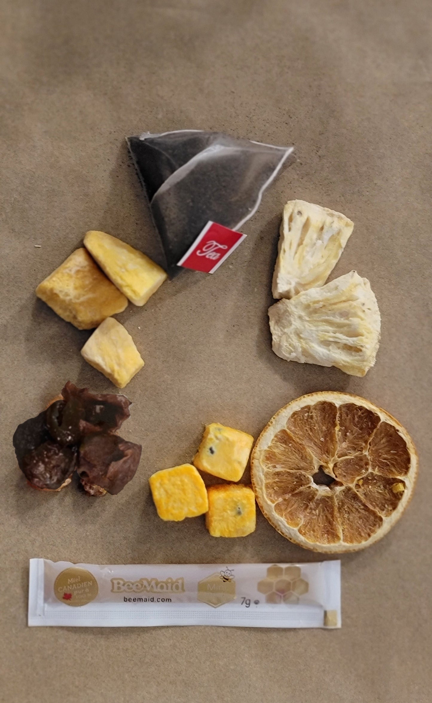 Decaf Ceylon Freeze Dried Passion Fruit, Pineapple & Orange Tea 天然香橙菠蘿芒果百香果茶 with Canadian Honey Option.